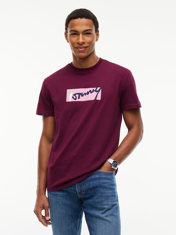 Tricou de la Tommy Jeans pe mov: față