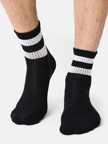 Chaussettes Nur Der en gris : devant