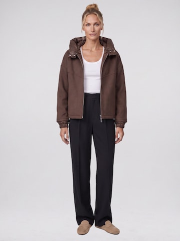 BLONDE No. 8 Between-season jacket 'JERRY' in Brown: front