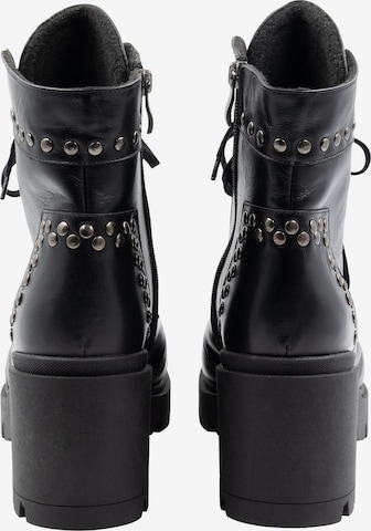 DreiMaster Vintage Lace-Up Ankle Boots in Black