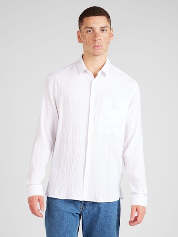 TOPMAN Regular Fit Skjorte i hvid: forside