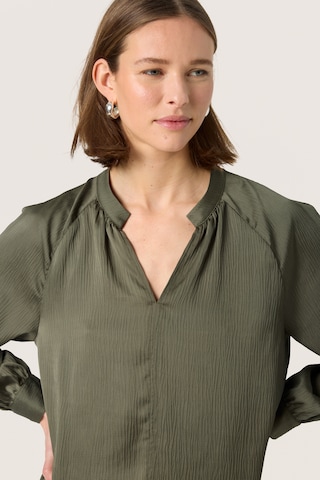 SOAKED IN LUXURY Blouse 'Ioana' in Green