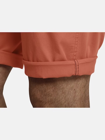 Charles Colby Loosefit Shorts 'Baron Aiden' in Orange