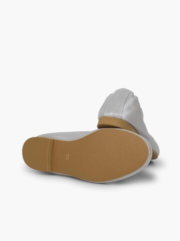 Pisamonas - Bailarina en plata