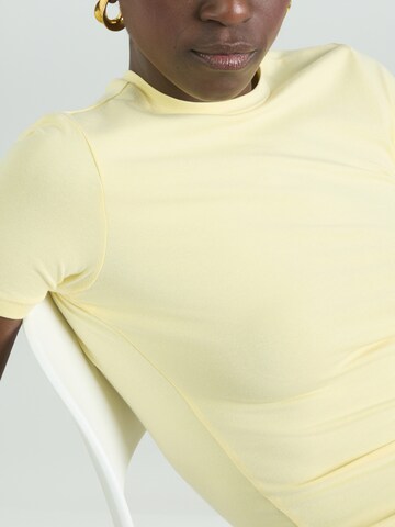 Mavi Koszulka w kolorze żółty