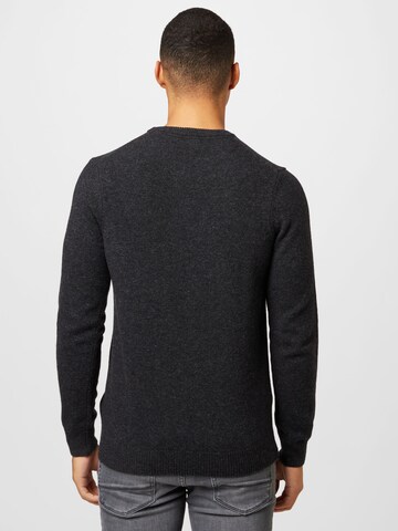 Lyle & Scott Sweater in Grey