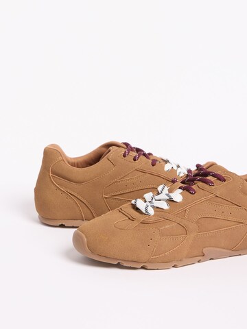 Friends Like These Platform trainers in Brown