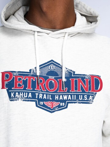 Petrol Industries Sweatshirt 'Surf' i vit