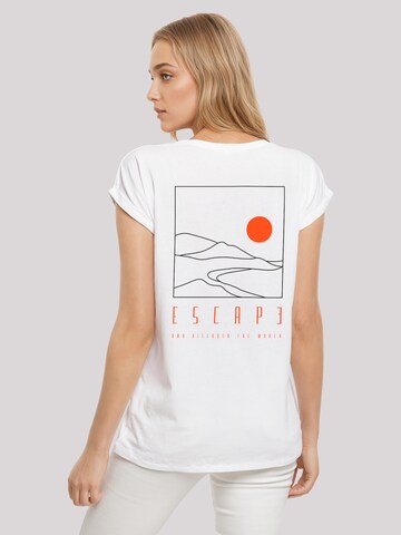 T-shirt 'Escape Discover the World Landscape' F4NT4STIC en blanc