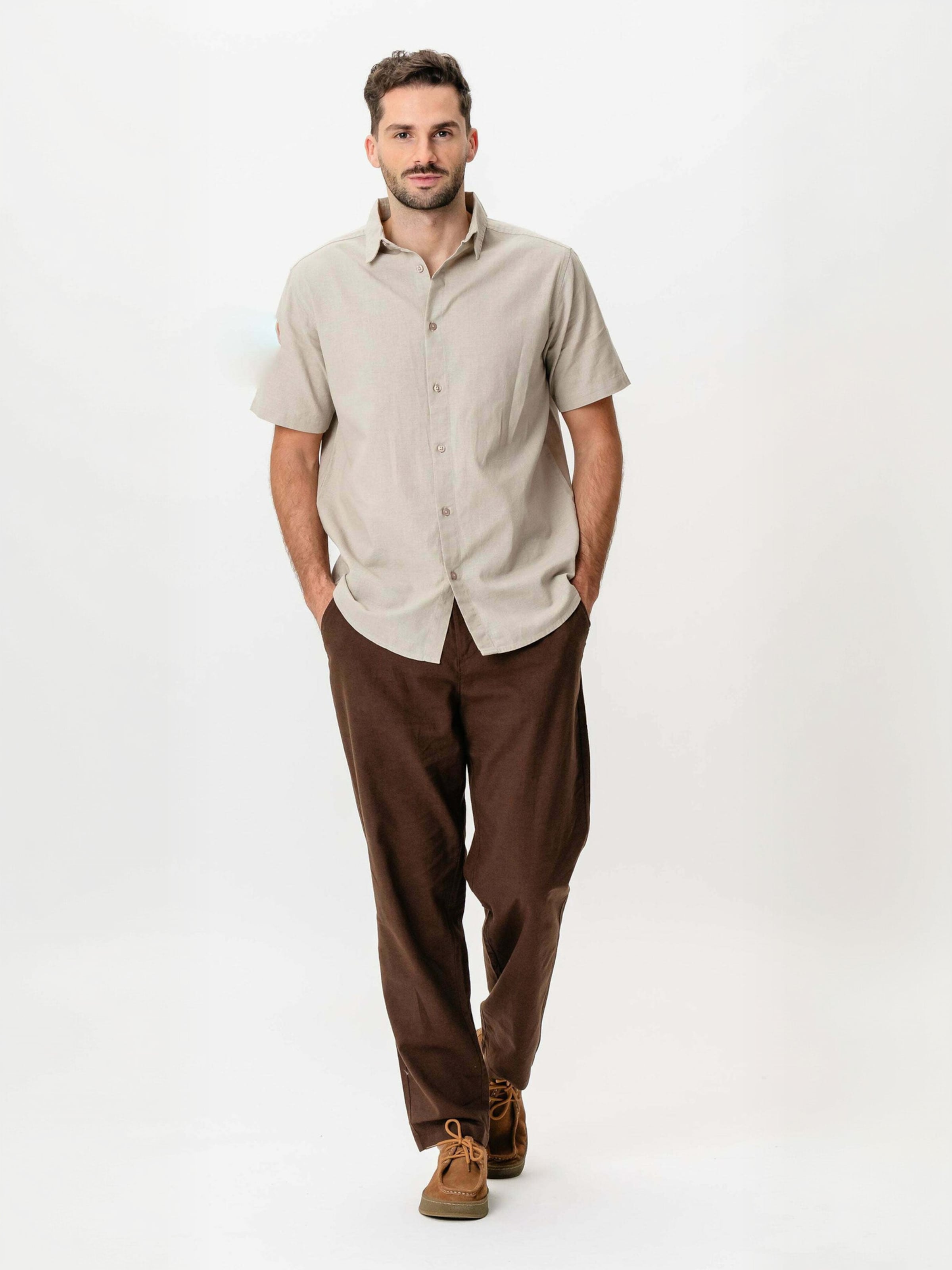 Coupe regular Chemise ' Linen Blend ' TEESHOPPEN en beige