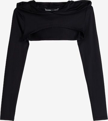 Tricou de la Bershka pe negru: față