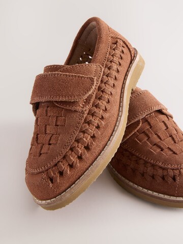 Chaussure basse Next en marron
