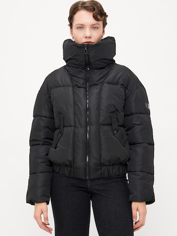 Only Tall Between-season jacket 'ONLTAMARA' in Black: front
