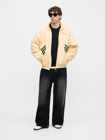 ADIDAS ORIGINALS Between-season jacket 'Munich 93' in Beige