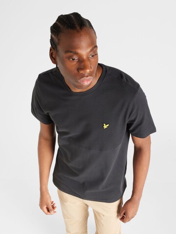 Tricou de la Lyle & Scott pe negru