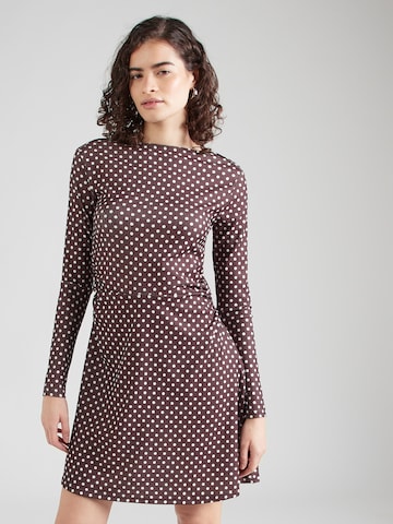 Rochie 'Janique' de la ABOUT YOU pe maro: față