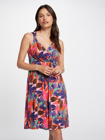 Morgan Καλοκαιρινό φόρεμα σε ανάμεικτα χρώματα: μπροστά
