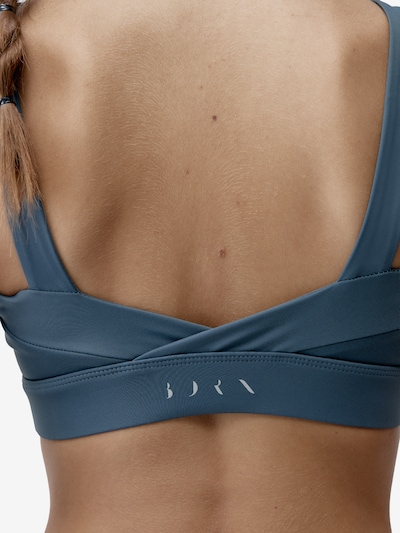 Born Living Yoga Haut de sport ' Madaba ' en gris foncé, Vue avec produit