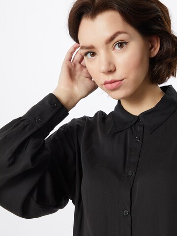 NU-IN Blouse in Zwart