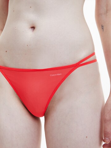 Calvin Klein Underwear String bugyik - piros: elől