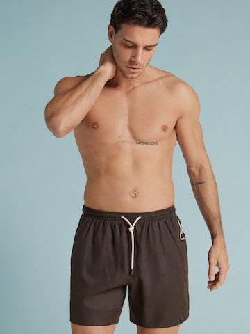 IUMAN Intimissimi Swim Trunks in Brown