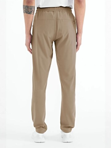Tommy Life Regular Sportbroek in Beige