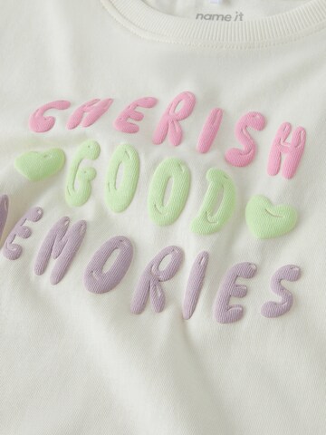 T-Shirt 'NMFHENISA' NAME IT en beige