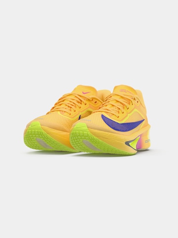 NIKE Běžecká obuv 'Zoom Fly 6' – žlutá