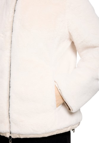 Veste mi-saison Betty Barclay en beige
