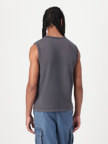 GAP Shirt in Black: back