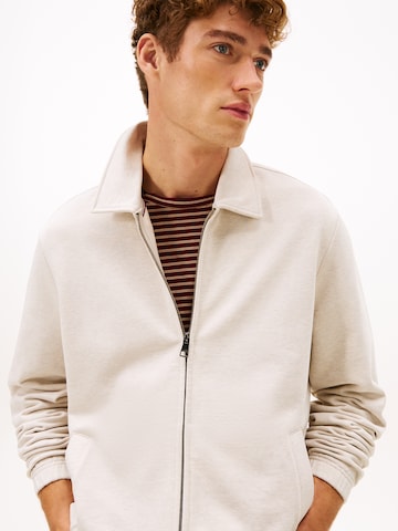 TOMMY HILFIGER - Sudadera con cremallera 'ESSENTIAL' en beige