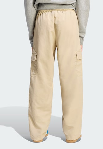 ADIDAS ORIGINALS - Loosefit Pantalón en beige
