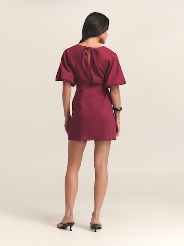 St MRLO - Vestido 'Palm' en rojo: atrás