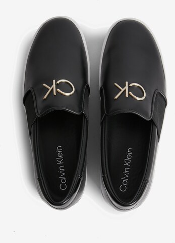 Calvin Klein - Zapatillas sin cordones en negro