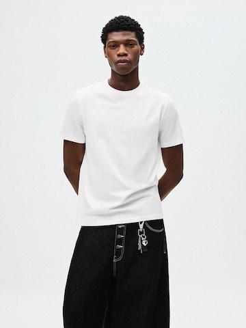 Bershka Tričko 'REGULAR' – bílá: přední strana