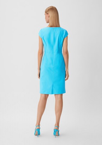 COMMA Pouzdrové šaty – modrá