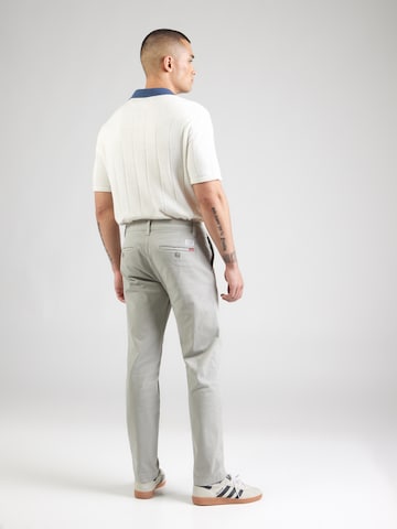 Effilé Pantalon chino 'XX Chino Standard' LEVI'S ® en gris