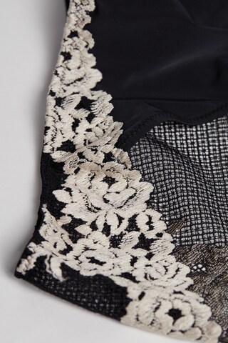 INTIMISSIMI Slip in Schwarz