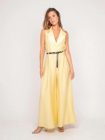 Dona Lisa Jumpsuit 'Combinaison pantalon fluide EZINE' in Geel