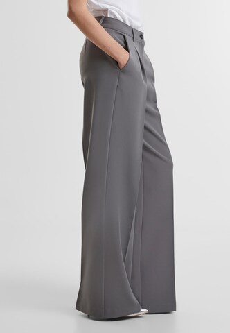 Urban Classics Wide leg Pleat-front trousers in Grey