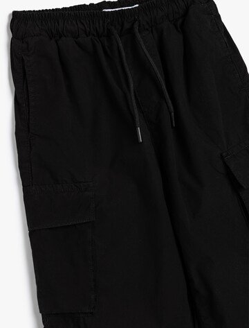 Koton Loosefit Broek in Zwart
