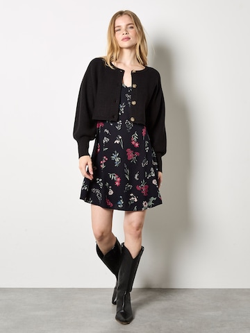 Robe ' ' Apricot en noir