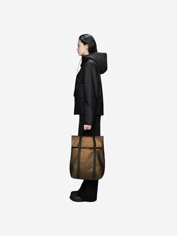 RAINS Rugzak '2 W Tote Bckpck W3 12940' in Bruin