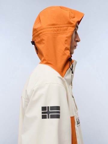 NAPAPIJRI Φθινοπωρινό και ανοιξιάτικο μπουφάν 'C-ARVER' σε λευκό