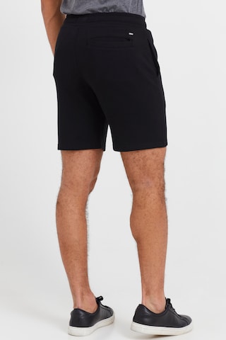 !Solid Regular Sweatshorts 'OLIVER' in Schwarz