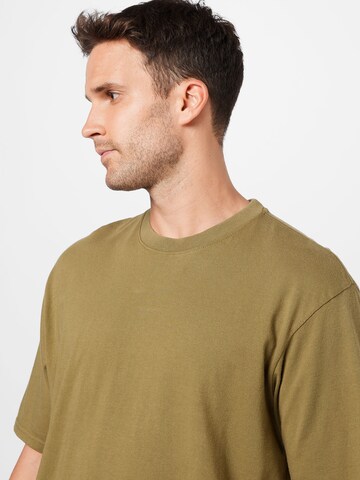 LEVI'S ® Shirt 'Stay Loose SS Tee' in Green