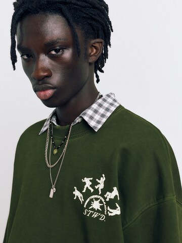 Pull&Bear Kette in Schwarz: Vorderseite