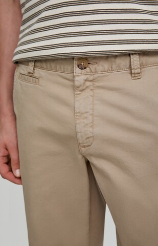 Regular Pantalon chino Scalpers en marron