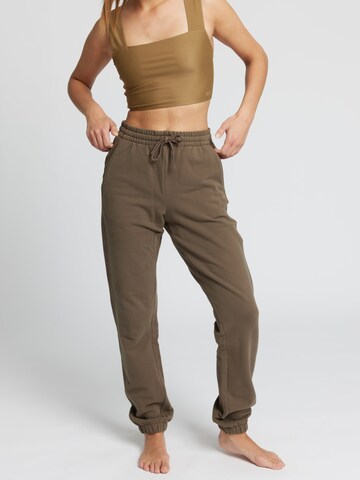 rethinkit studios Regular Pants 'Ibina Easy' in Brown: front