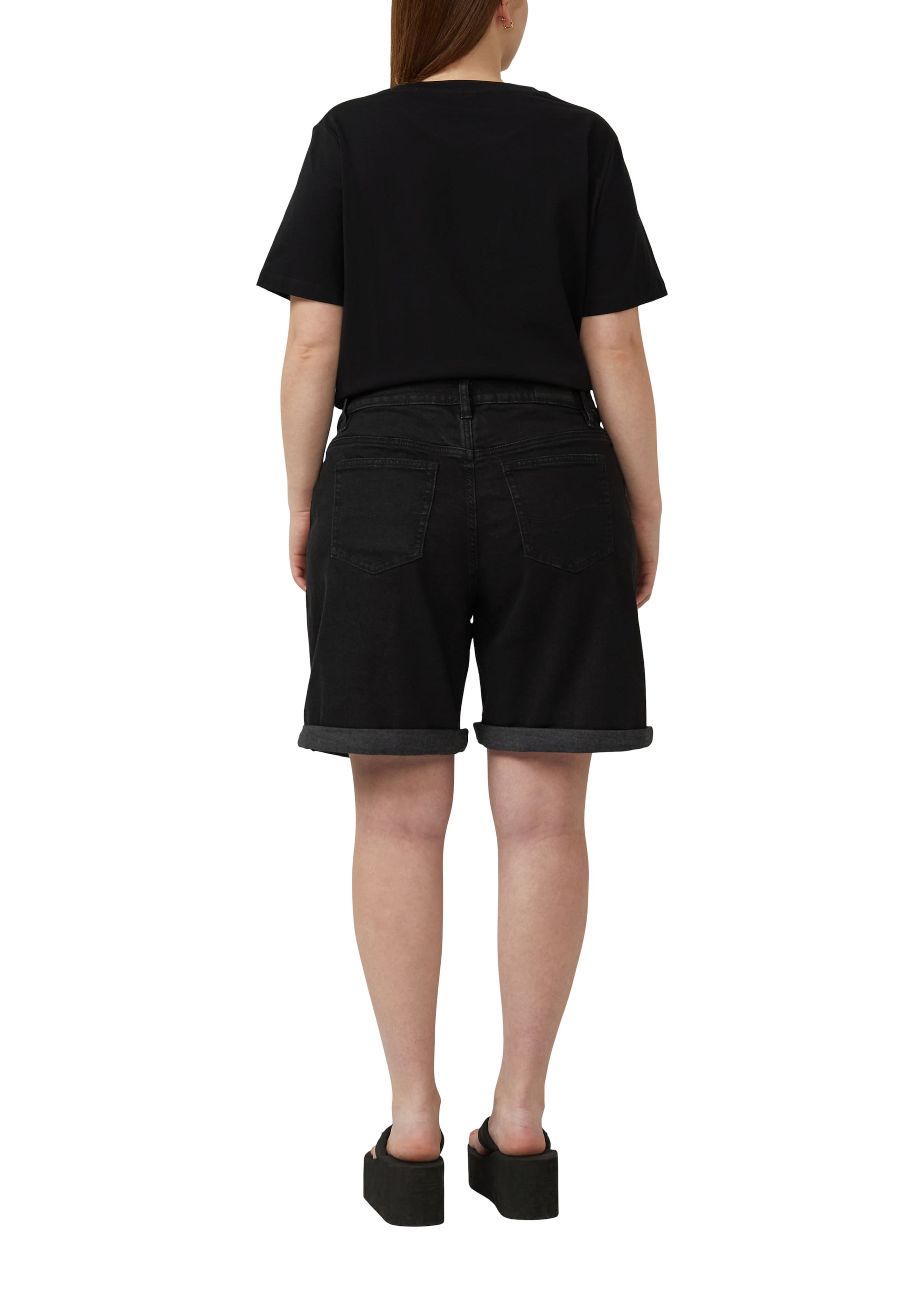 Coupe slim Jean QS en noir